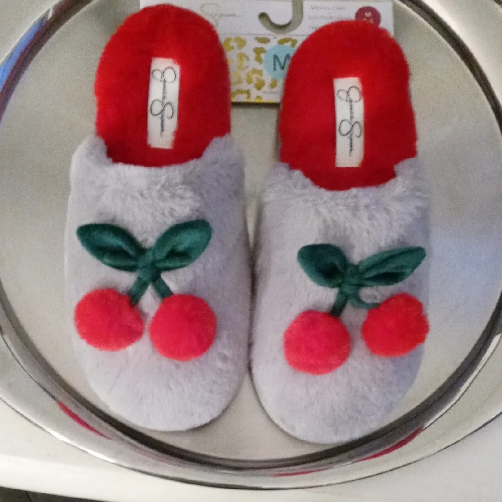 Slippers Medium NWT Gray and Red Cherry - Picture 1 of 8
